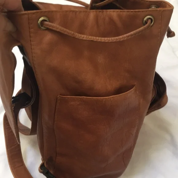 Unisex Leather Backpack - Picture 9 of 16
